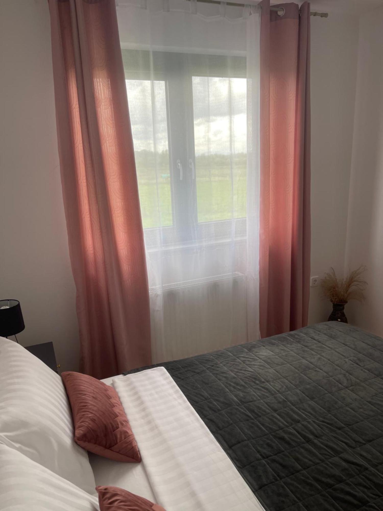 Luna,Central,Self-Check In,Ac,Wi-Fi, Washer,Free Parking Zaprešić Екстериор снимка