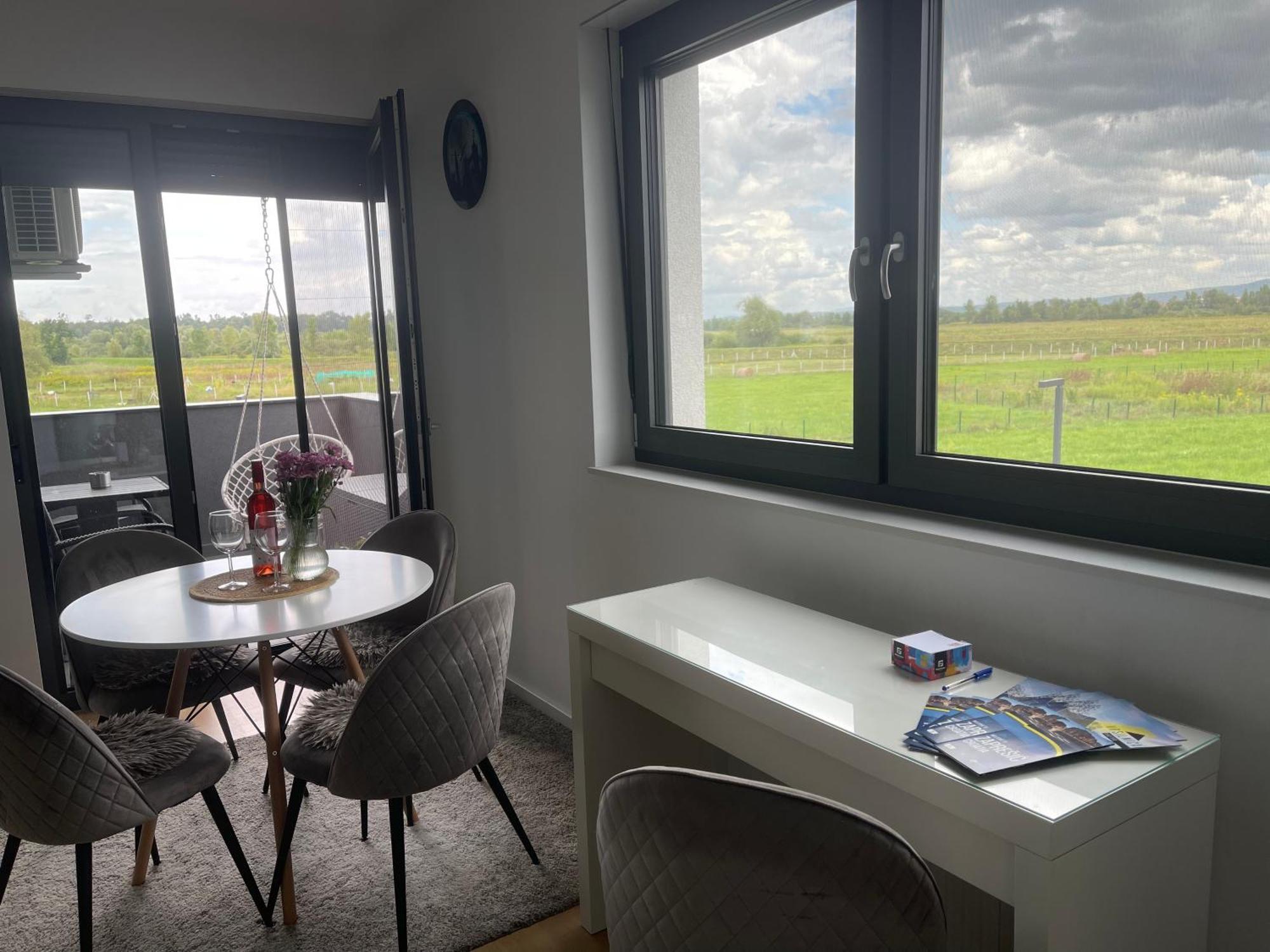Luna,Central,Self-Check In,Ac,Wi-Fi, Washer,Free Parking Zaprešić Екстериор снимка